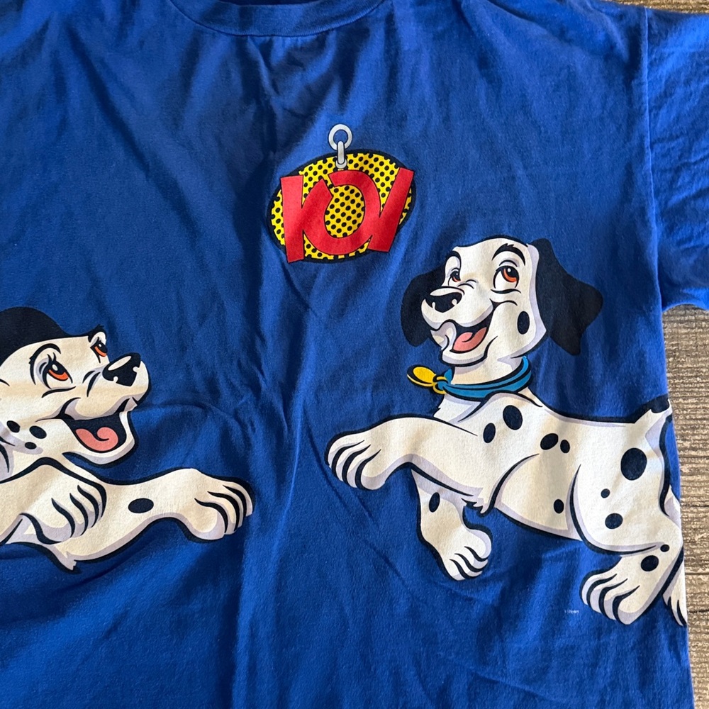 Disney vintage 101 Dalmatians, single stitch top and bottom, graphic shirt. - Picture 2 of 8